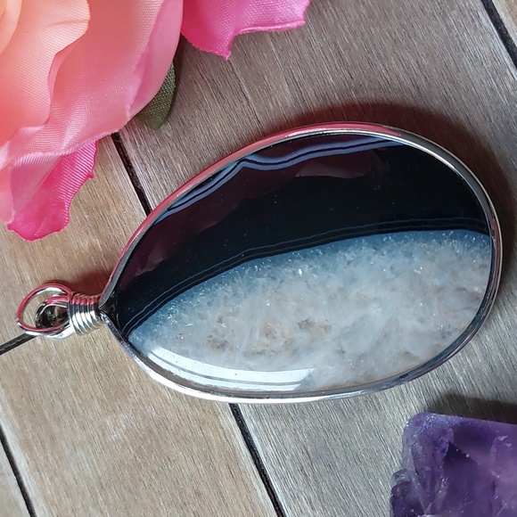 Agate Pendant, Crystal jewelry - Picture 7 of 8